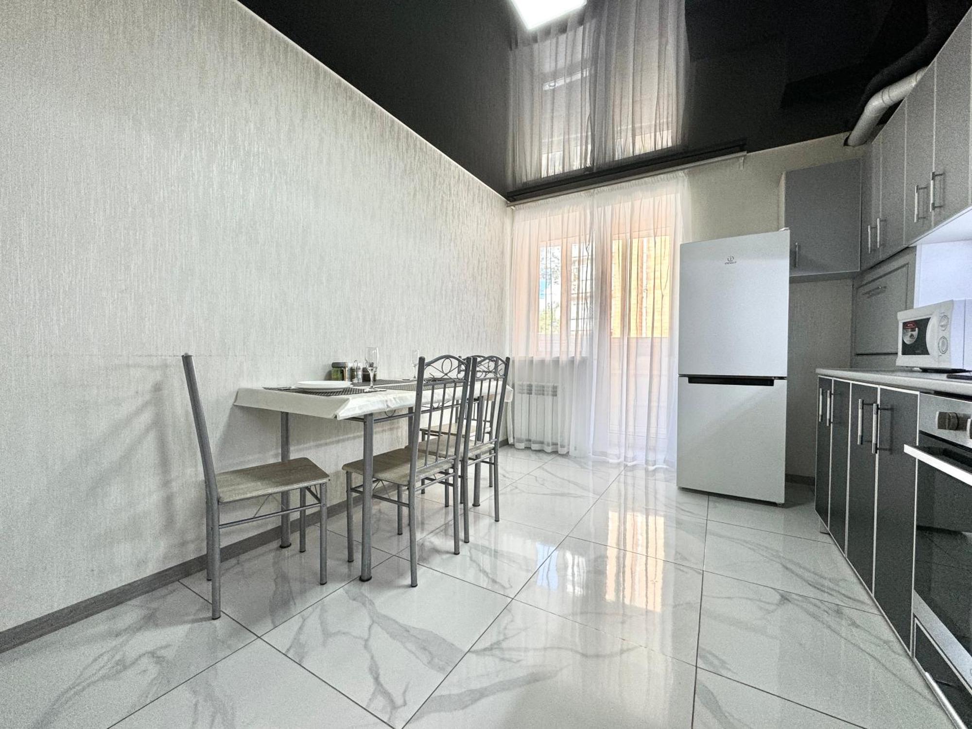 Apartpoltava 2 Окремі Кімнати, Новобудова, Два Великих Ліжка Центр, Корпусний Сад Zewnętrze zdjęcie