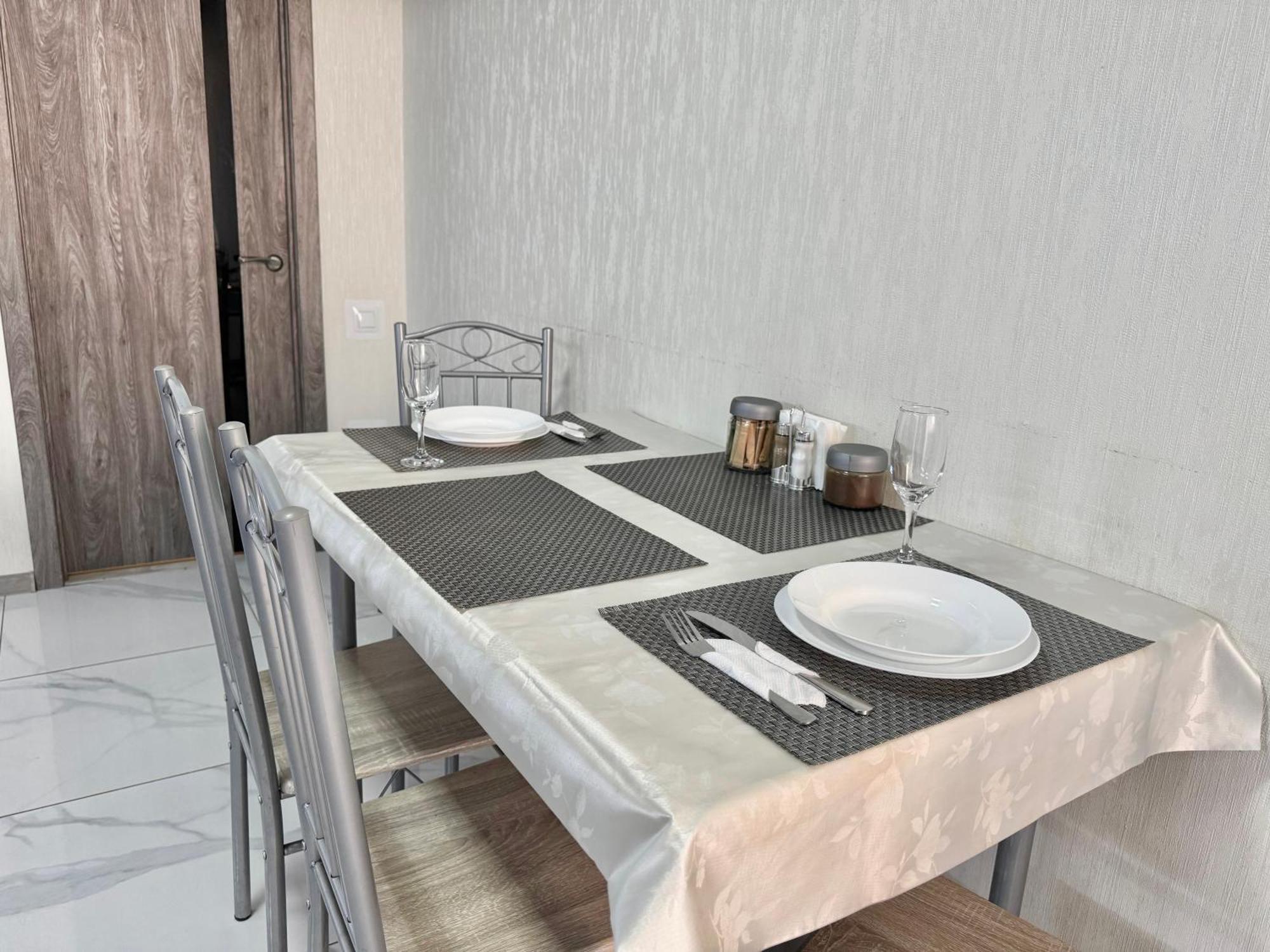 Apartpoltava 2 Окремі Кімнати, Новобудова, Два Великих Ліжка Центр, Корпусний Сад Zewnętrze zdjęcie