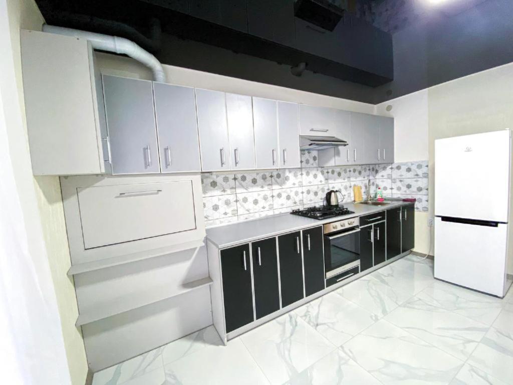 Apartpoltava 2 Окремі Кімнати, Новобудова, Два Великих Ліжка Центр, Корпусний Сад Zewnętrze zdjęcie